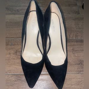 Nine West classic heel. Suede material. Size 9